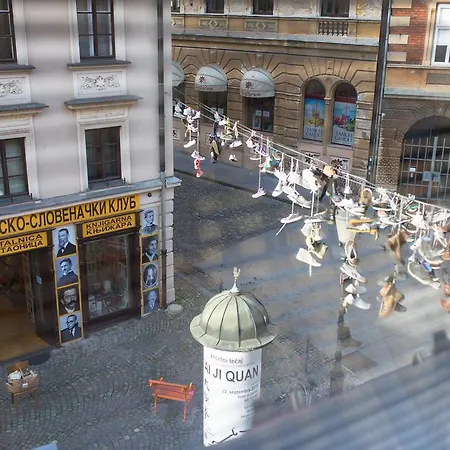 スタジオ センター * リュブリャナ